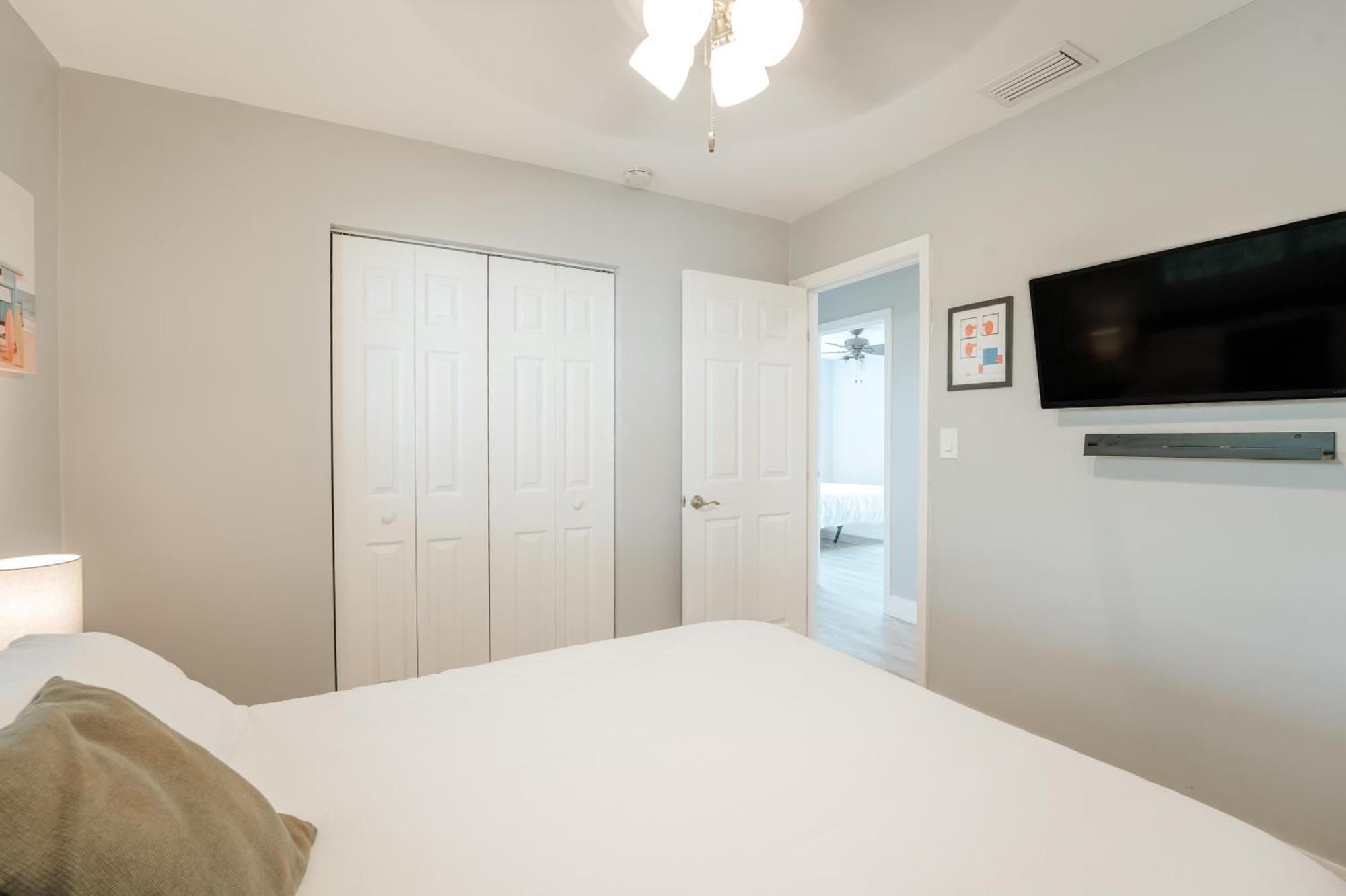 Home With A Pool Close To Beach And Fll Airport Pool Heated October- March 포트 로더데일 외부 사진