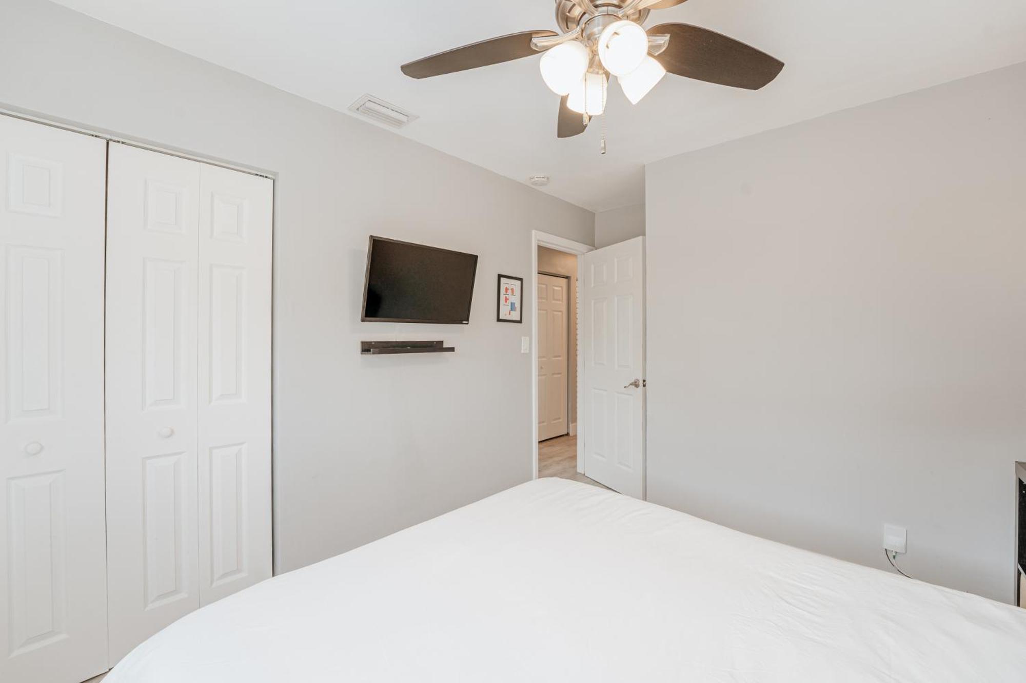 Home With A Pool Close To Beach And Fll Airport Pool Heated October- March 포트 로더데일 외부 사진