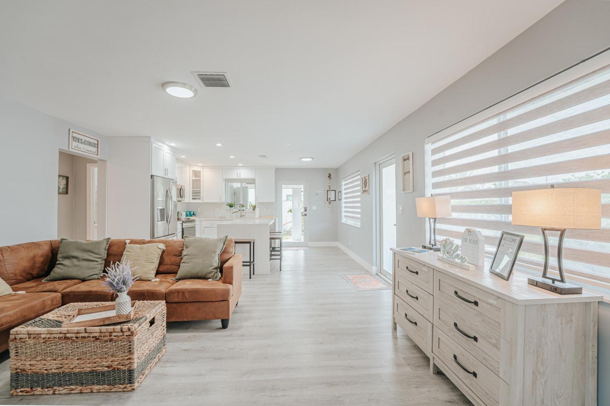 Home With A Pool Close To Beach And Fll Airport Pool Heated October- March 포트 로더데일 외부 사진
