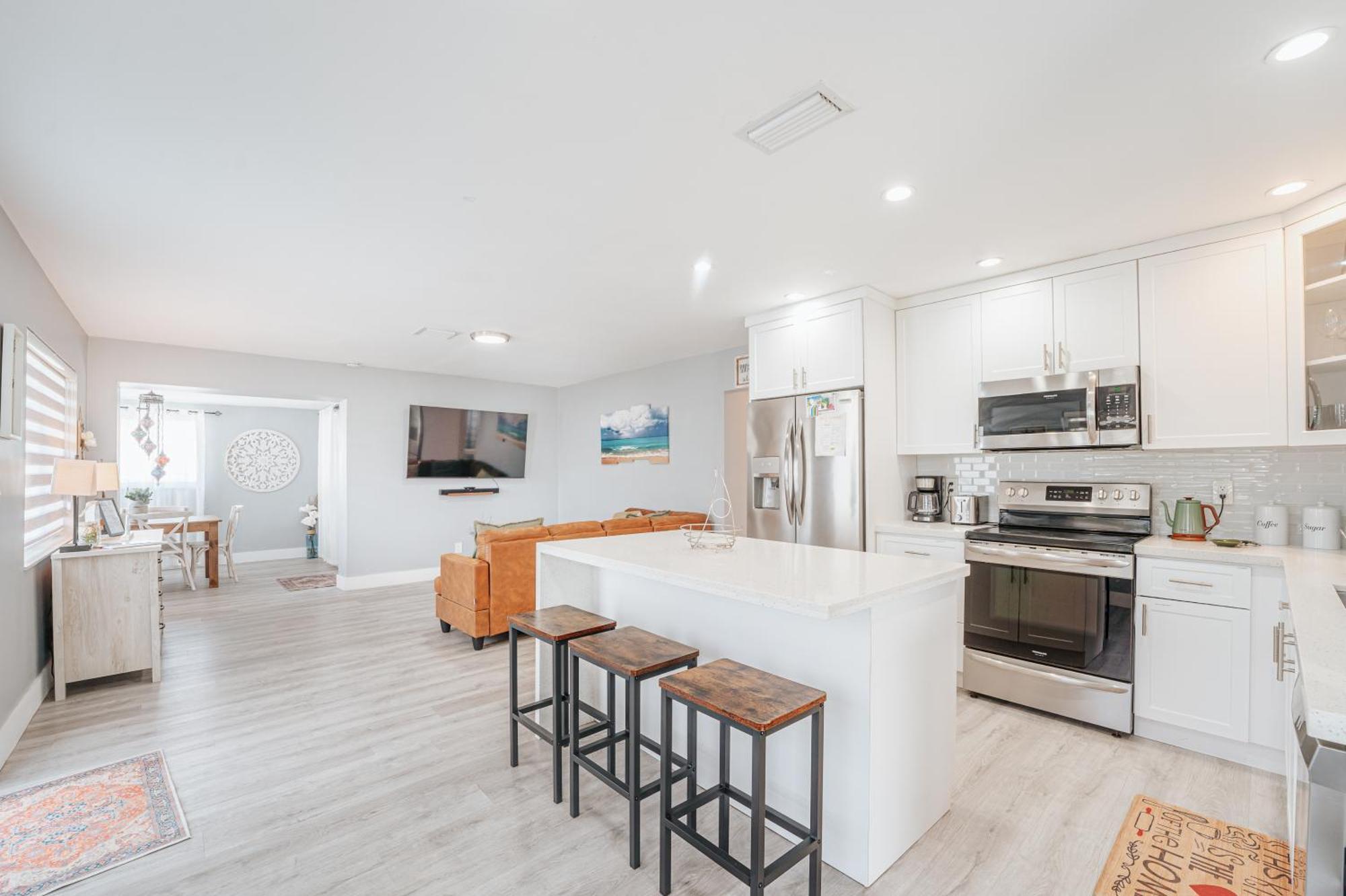 Home With A Pool Close To Beach And Fll Airport Pool Heated October- March 포트 로더데일 외부 사진