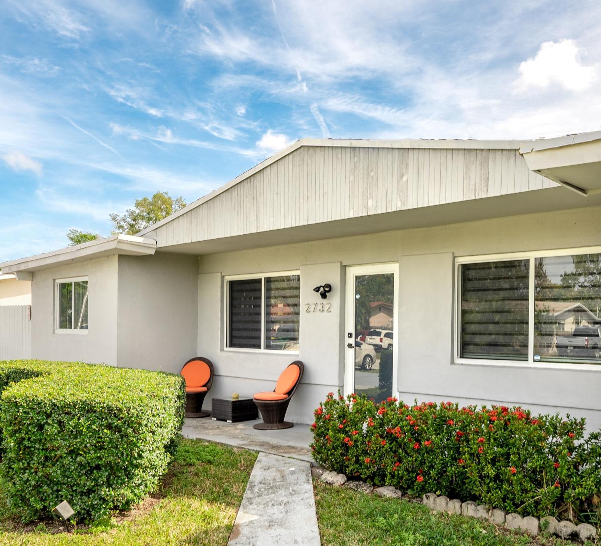 Home With A Pool Close To Beach And Fll Airport Pool Heated October- March 포트 로더데일 외부 사진